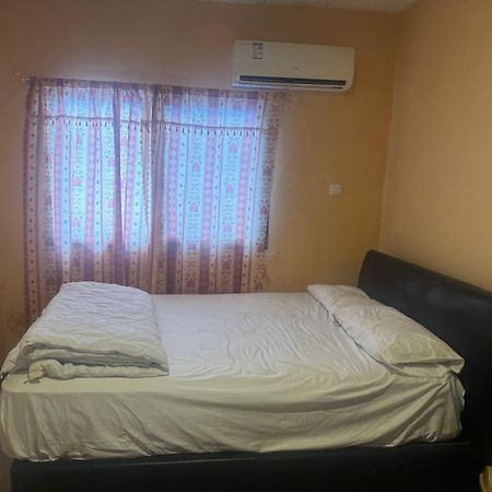 Debora Guest House Фрітаун Екстер'єр фото