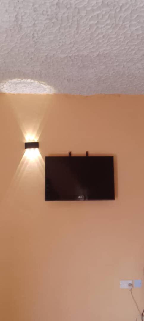 Debora Guest House Фрітаун Екстер'єр фото