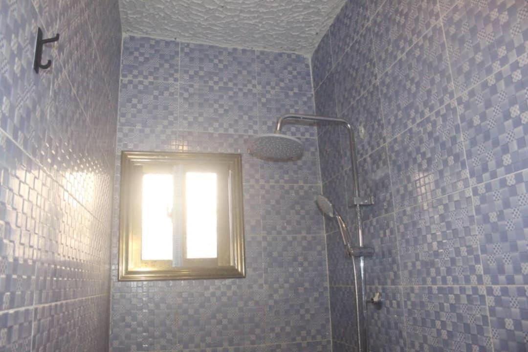 Debora Guest House Фрітаун Екстер'єр фото